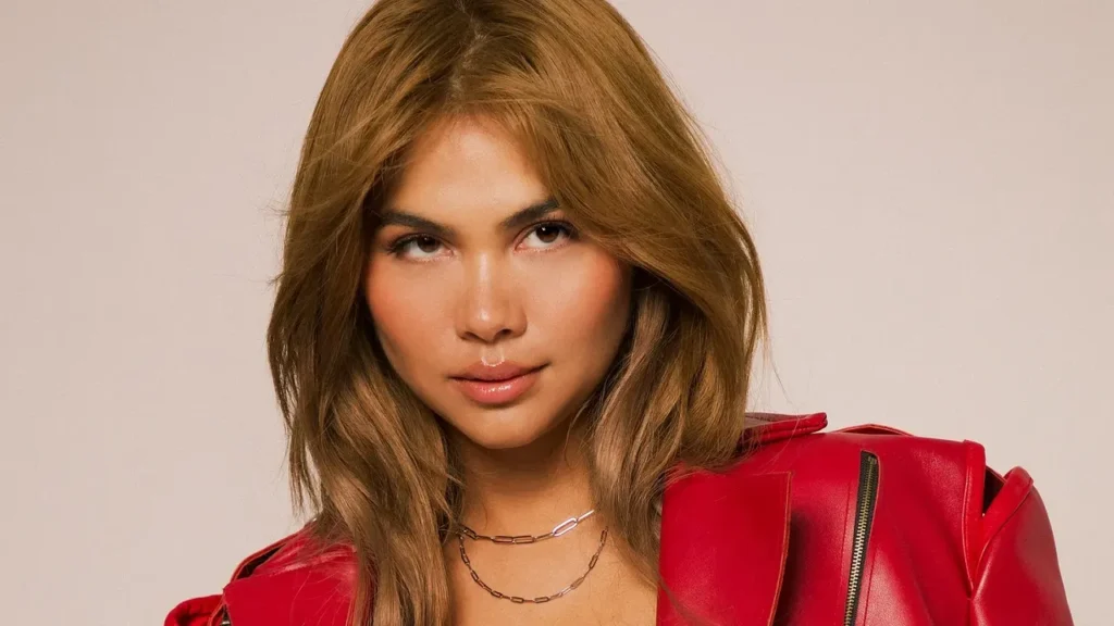 Hayley Kiyoko Defies Tennessees Anti Drag Bill with Drag Queens on Stage