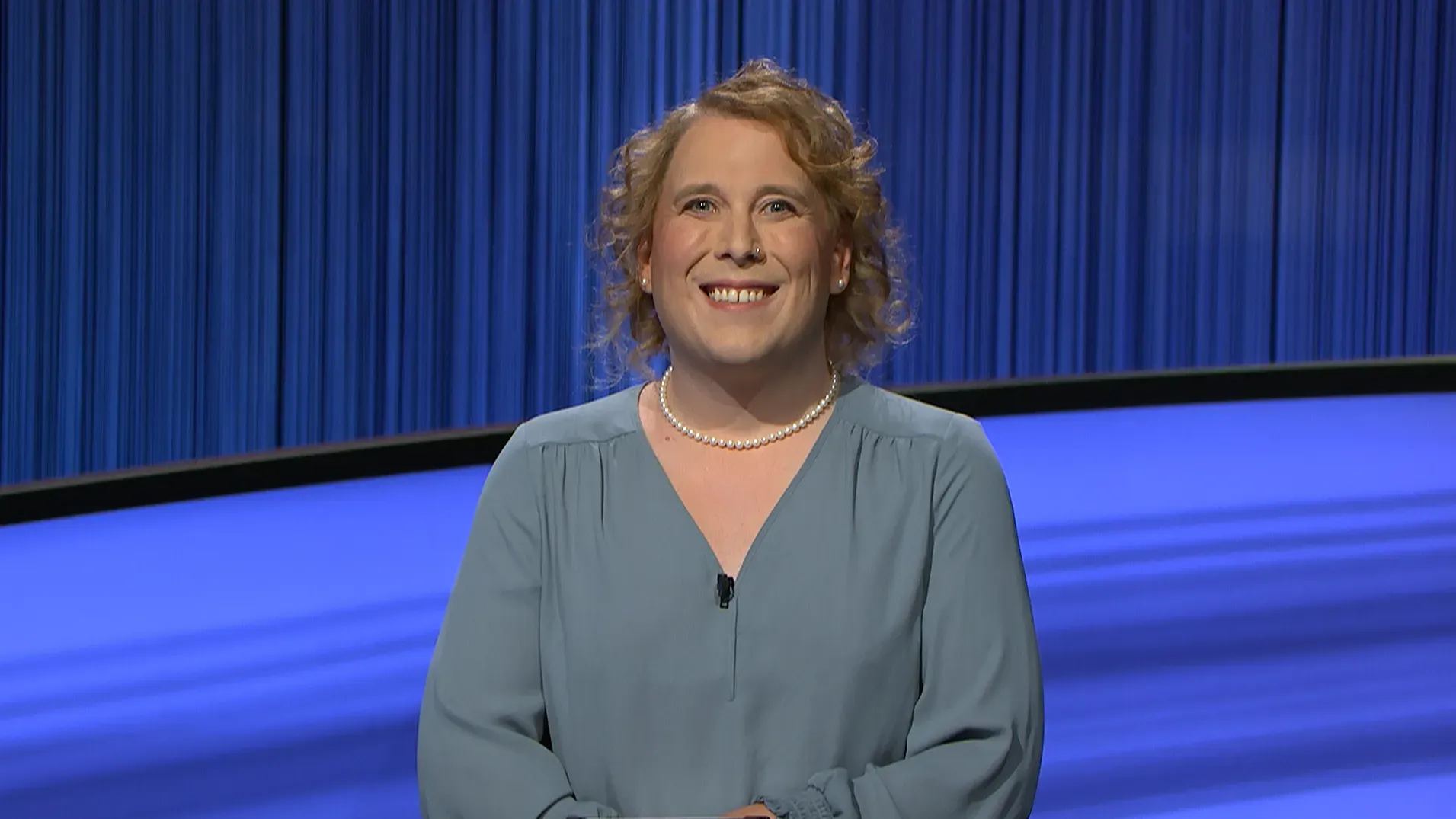 “Amy Schneider: Triumphs of a Transgender ‘Jeopardy!’ Star”