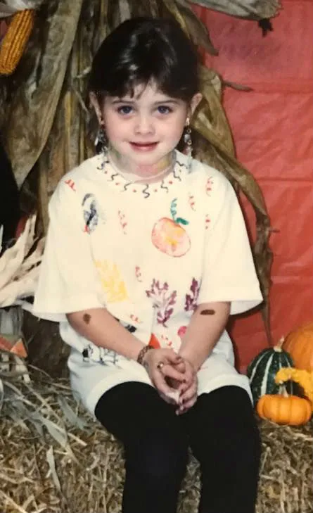 natalia dyer childhood pic